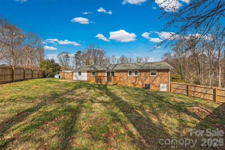 Property Photo:  2339 Old Field Road  NC 28056 