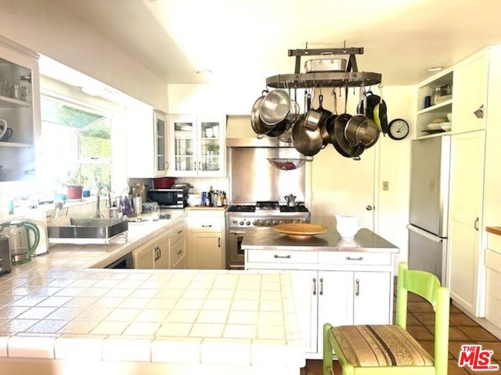 Property Photo:  1939 Westridge Ter  CA 90049 