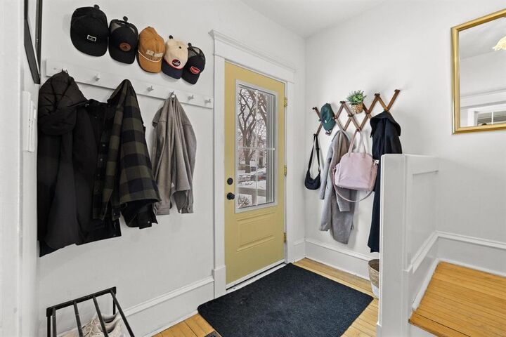 Property Photo:  370 Lilac Street  MB R3M 2T8 