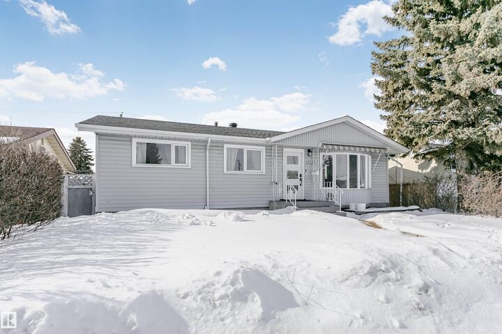 Property Photo:  13520 113A Street NW  AB T5E 5C4 