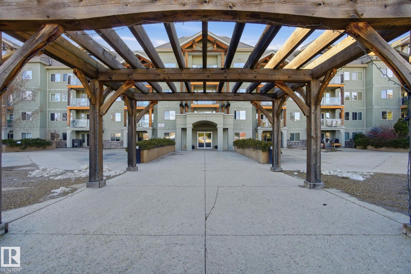 Property Photo:  278 Suder Greens Drive NW 208  AB T5T 6V6 