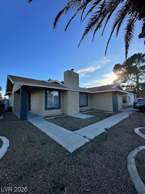 Property Photo: 3905 Calle De Este NV 89121