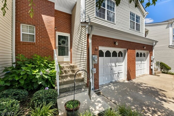 Property Photo:  28 Garfield Way  NJ 08540 