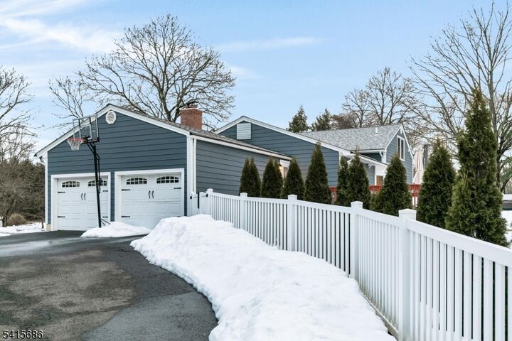 Property Photo:  24 Wharton Way  NJ 07920 