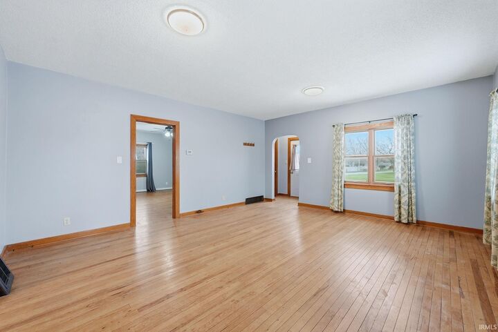 Property Photo:  615 N Whitley Street  IN 46725-1732 