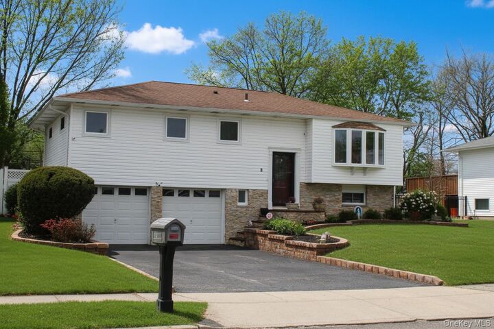 Property Photo:  8 Mulberry Drive  NY 11787 