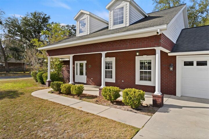 Property Photo:  25178 SW 20th Avenue  FL 32669 