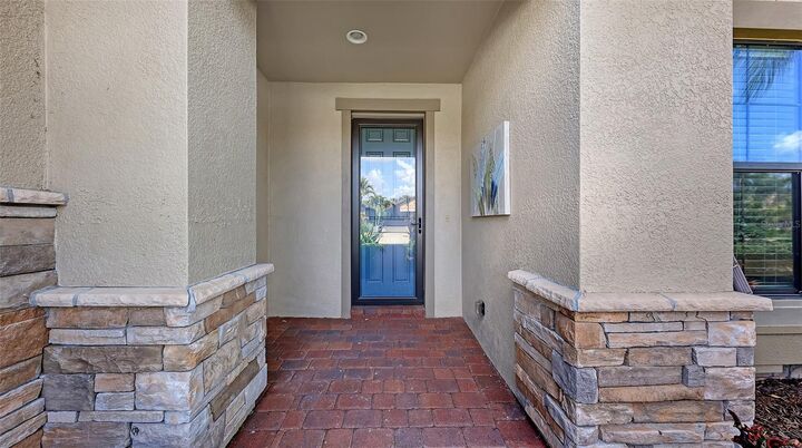 Property Photo:  5939 Caspian Tern Drive  FL 34238 