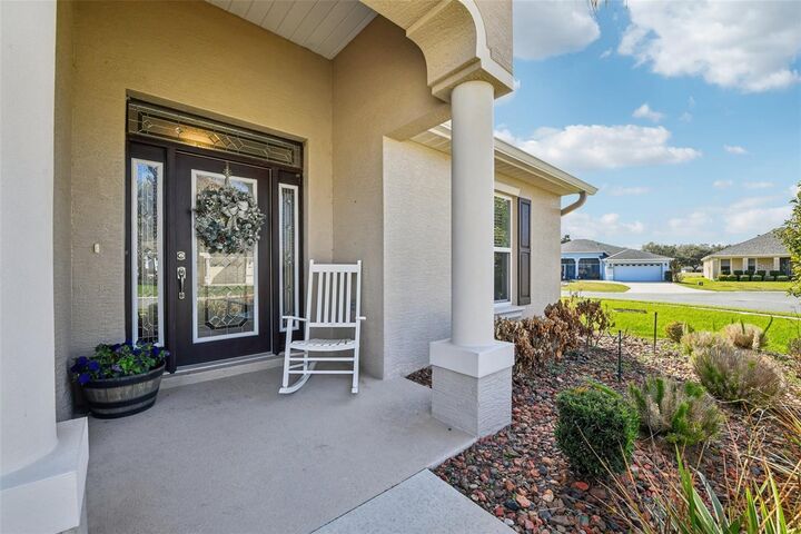 Property Photo:  27040 Camerons Run  FL 34748 