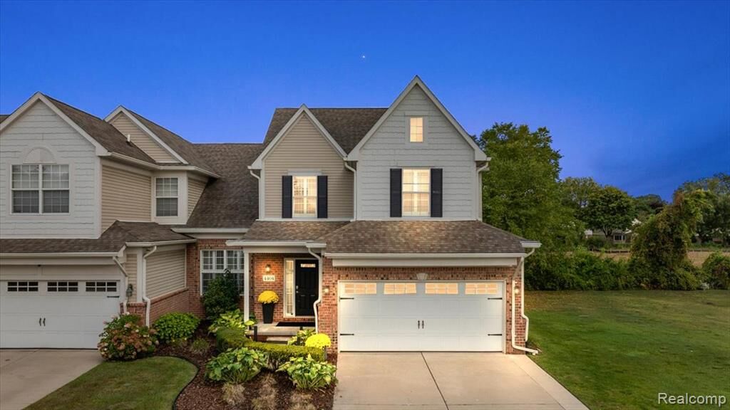 Property Photo:  4404 Navin Field Lane  MI 48085 5738 