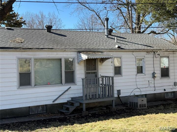 Property Photo: 1109 Kilgore Drive MO 63137