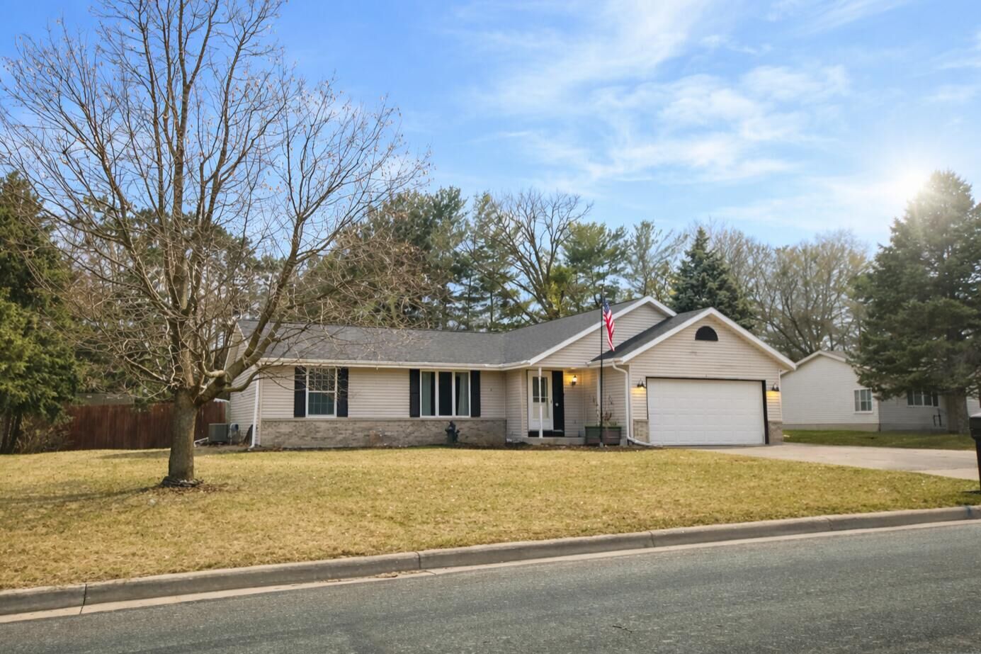 Property Photo:  1327 Montclair Pl  WI 53538 