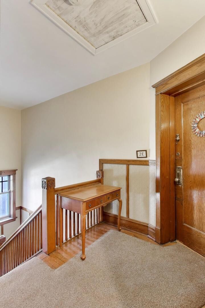 Property Photo:  107 Washington Boulevard 2W  IL 60302 