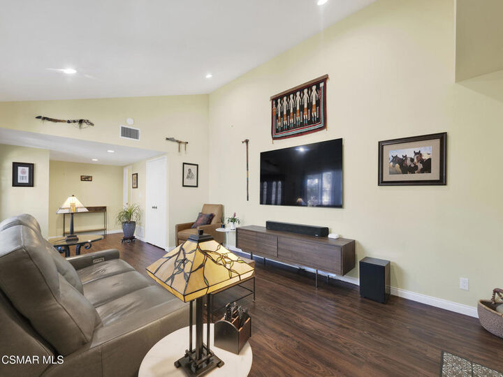 Property Photo:  5696 Meadow Vista Way  CA 91301 