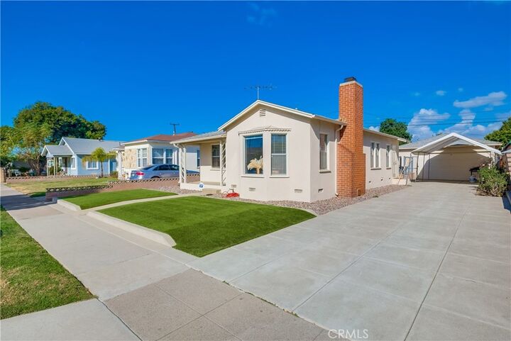 Property Photo:  2709 E Van Buren  CA 90810 