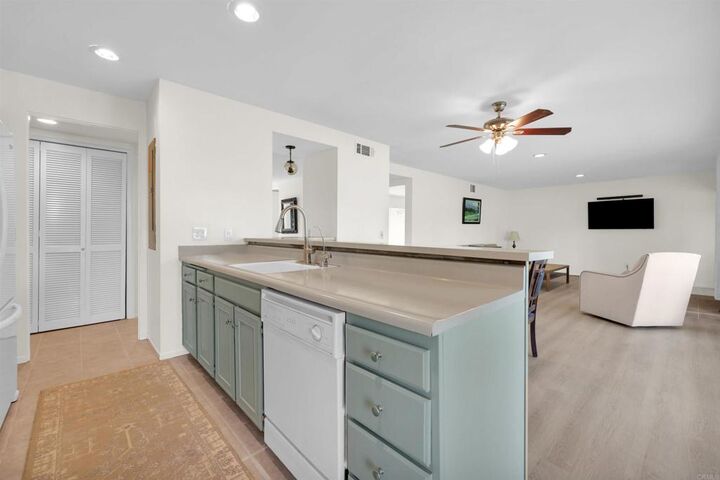 Property Photo:  1653 Montezuma Court 10  CA 92004 