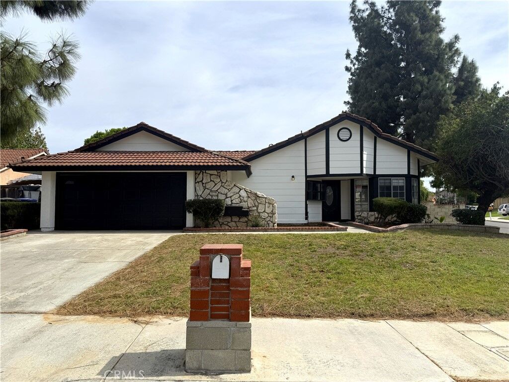 Property Photo:  11638 Freedom Trail  CA 92503 