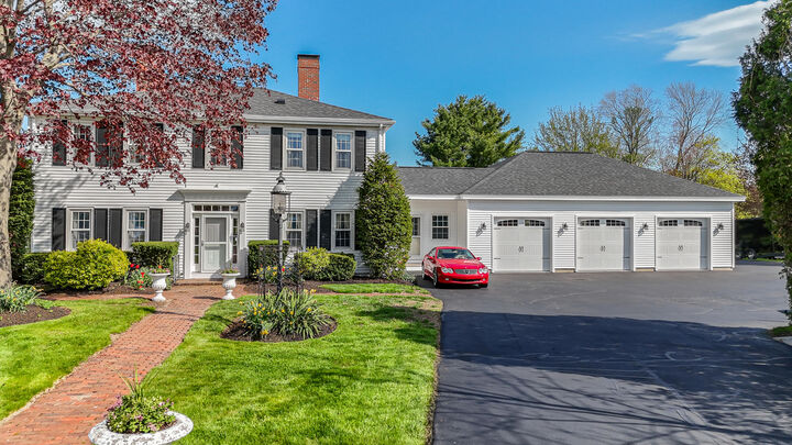 Property Photo:  626 US Route 1  ME 04074 