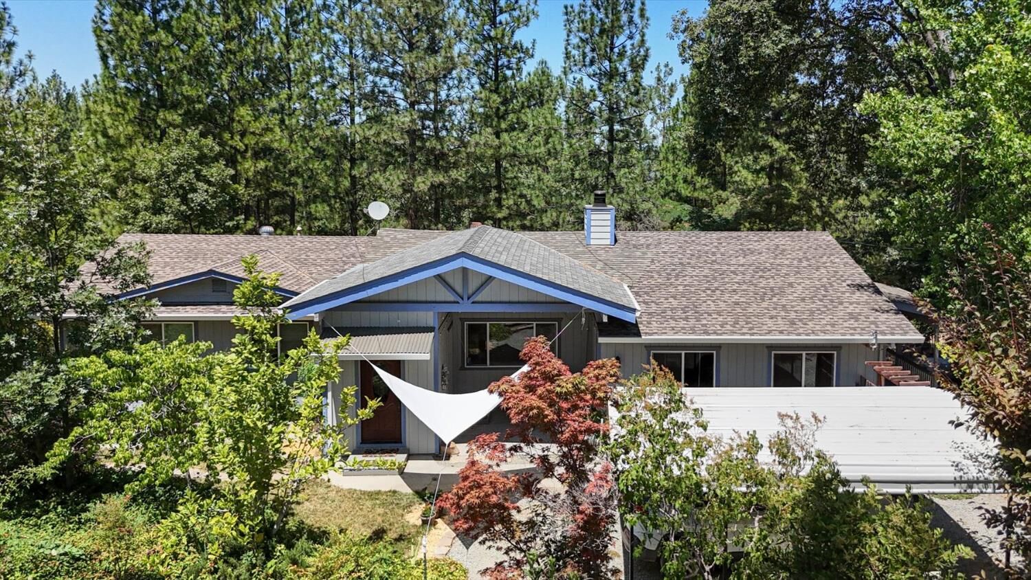 Property Photo:  11823 Lost Ranch Way  CA 95959 