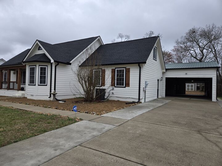 Property Photo:  913 Indian Springs Cir  TN 37355 