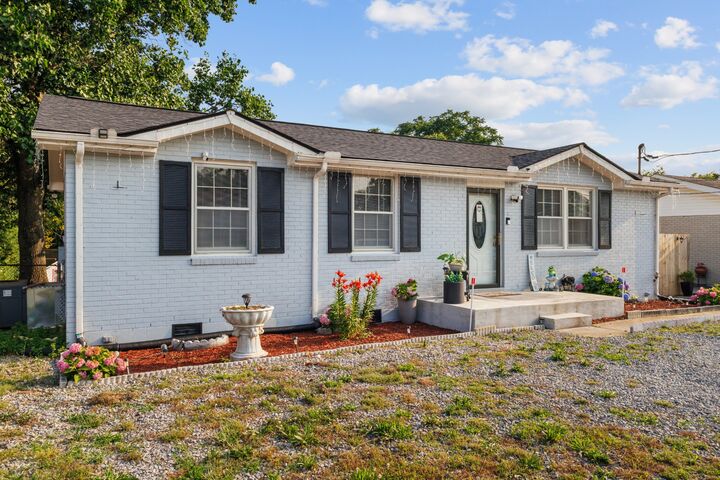 Property Photo: 528 Singer Drive TN 37115