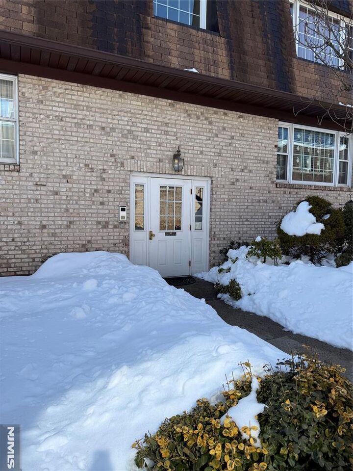 Property Photo:  184 S Washington Avenue A6  NJ 07621 