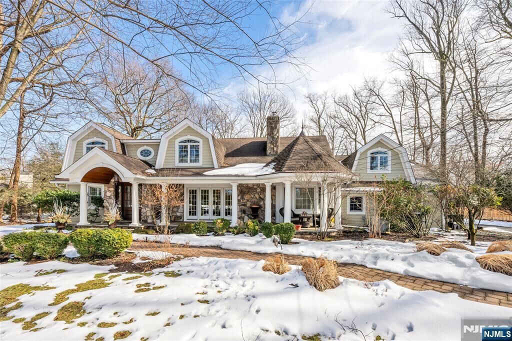 Property Photo:  8 White Pine Road  NJ 07458 