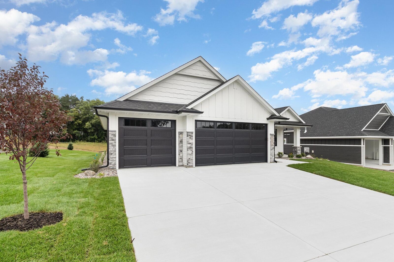 Property Photo:  11876 38th Place NE  MN 55376 