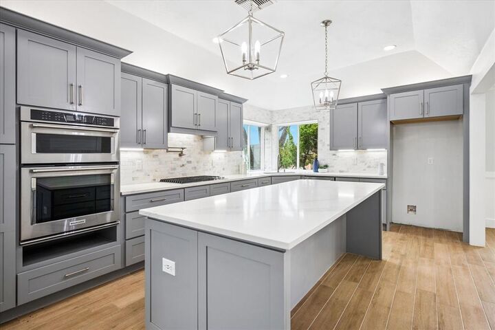 Property Photo:  1314 Red Maple Drive  TX 75007 