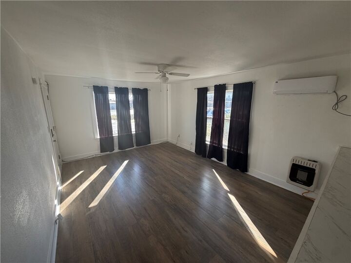 Property Photo:  620 S 2nd Street 1  AR 72756 