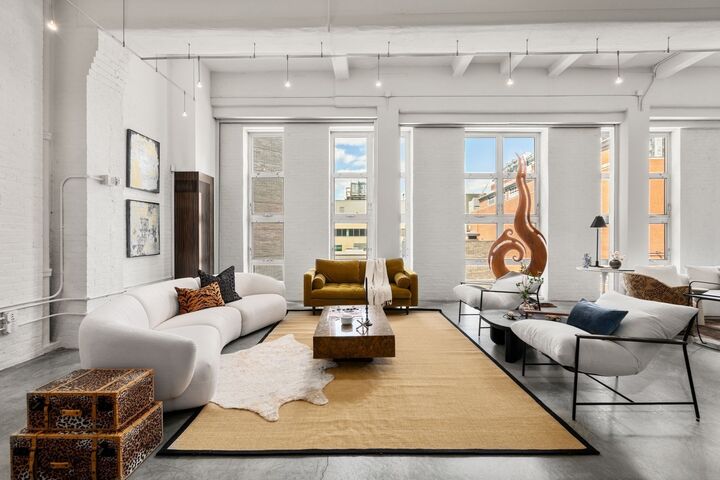 Property Photo:  42 Chauncy Street 8A  MA 02111 