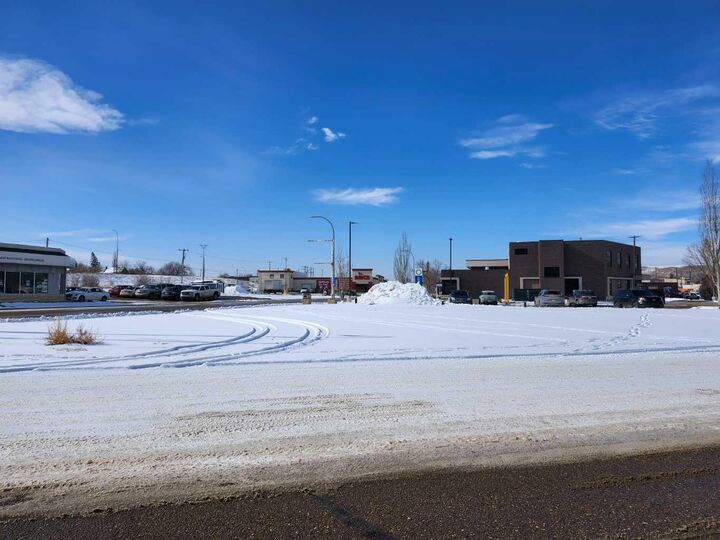 Property Photo: 200 Railway Avenue E AB T0J 0Y0