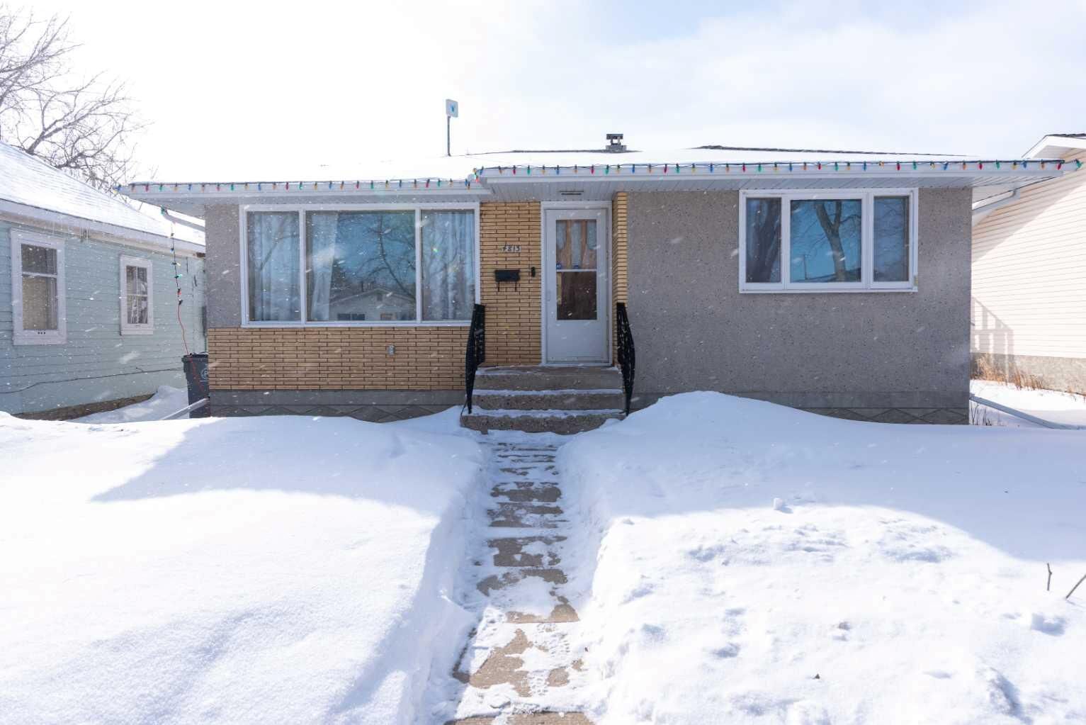 Property Photo:  4813 46 Street  SK S9V 0J6 