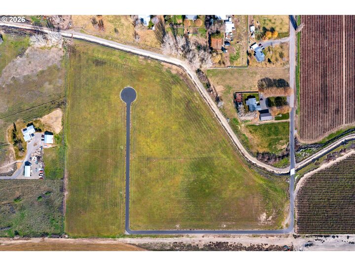 Property Photo:  00000 Nighthawk Ln 8  OR 97818 