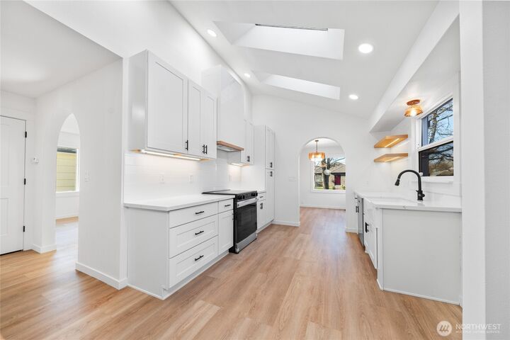 Property Photo:  1308  19th Avenue  WA 98632 