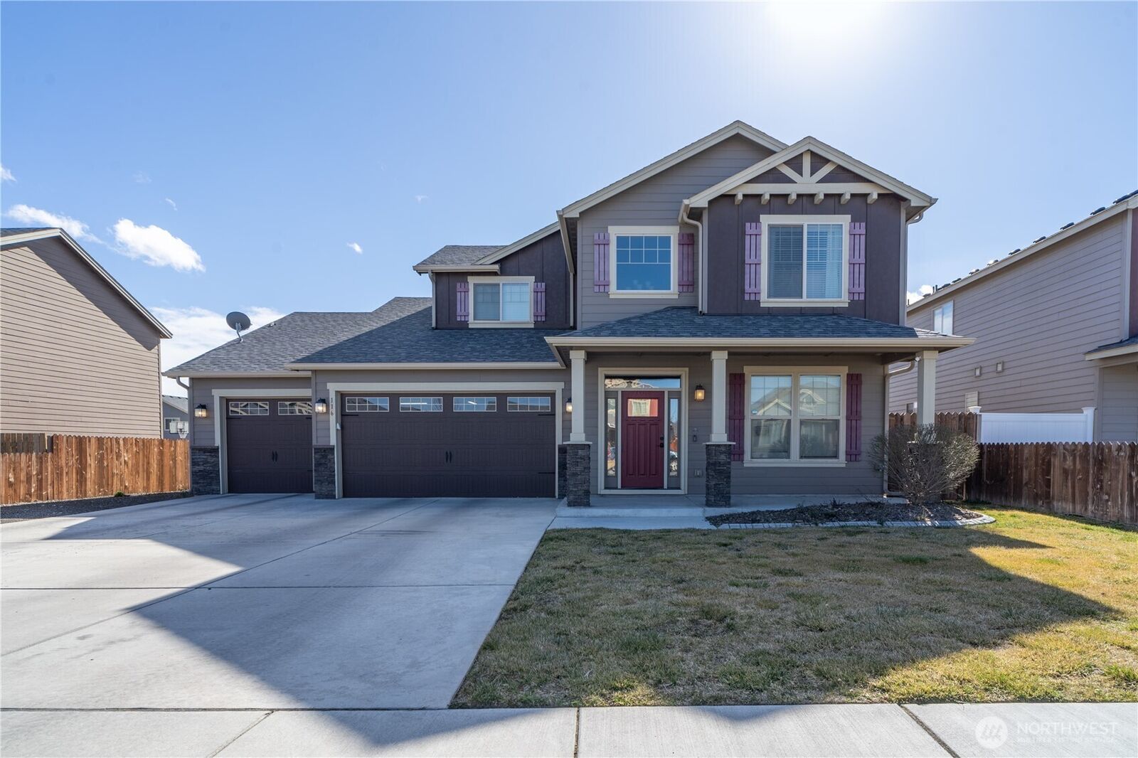 Property Photo:  116  J Street NE  WA 98848 