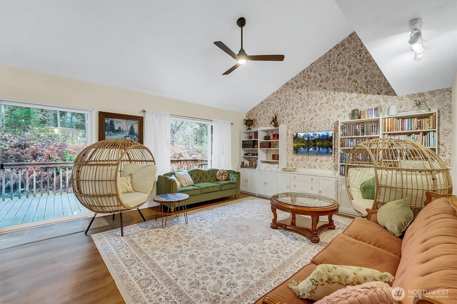 Property Photo:  11807  Dogwood Place  WA 98303 