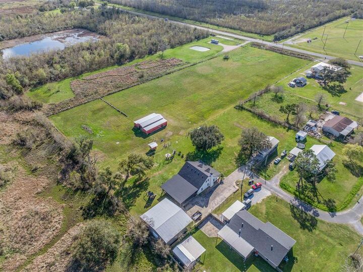 Property Photo:  141 Thomas Lane  LA 70607 