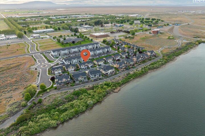 Property Photo:  3119 Willow Pointe Dr  WA 99354 