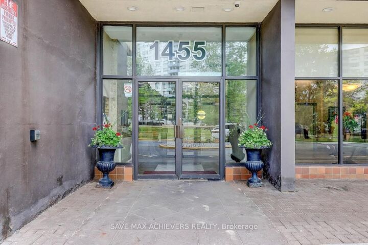 Property Photo: 1455 Lawrence Avenue W 1004 ON M6L 1B1