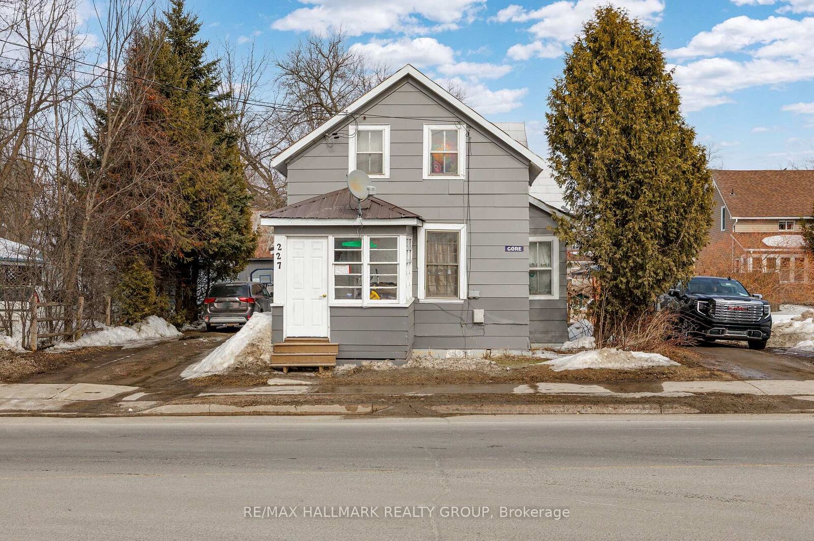 Property Photo: 229 Gore Street E ON K7H 1K6