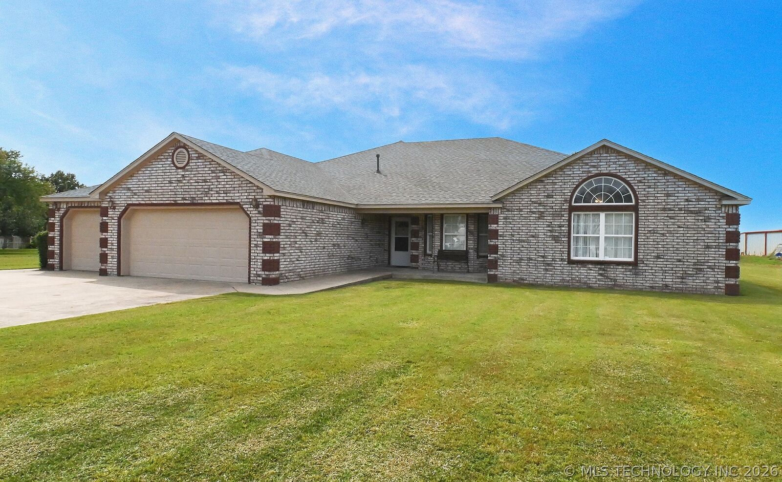 Property Photo: 501 S 64th Street W OK 74401