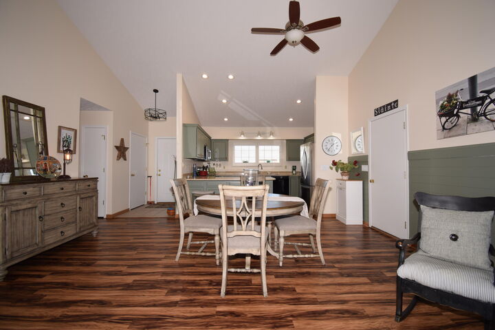 Property Photo:  1811 Saint Andrews Court  OH 45502 