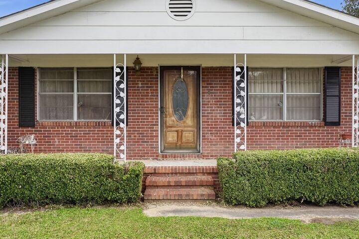 Property Photo: 150 Railroad St GA 31743