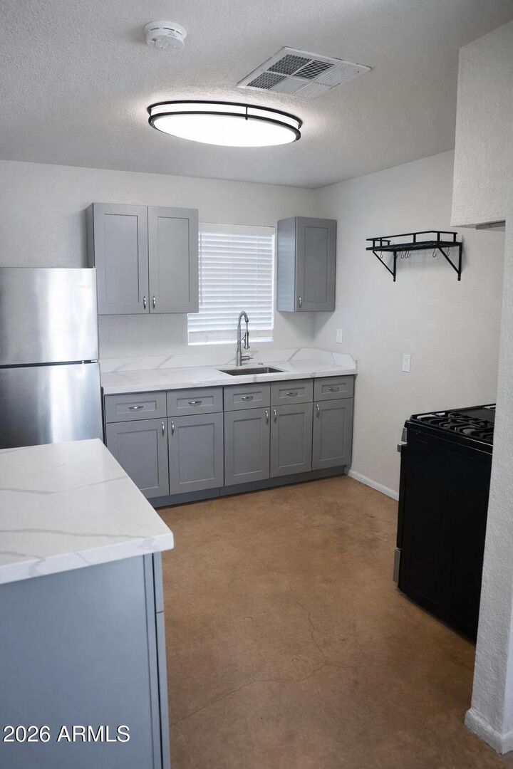 Property Photo:  718 W Fillmore Street  AZ 85007 