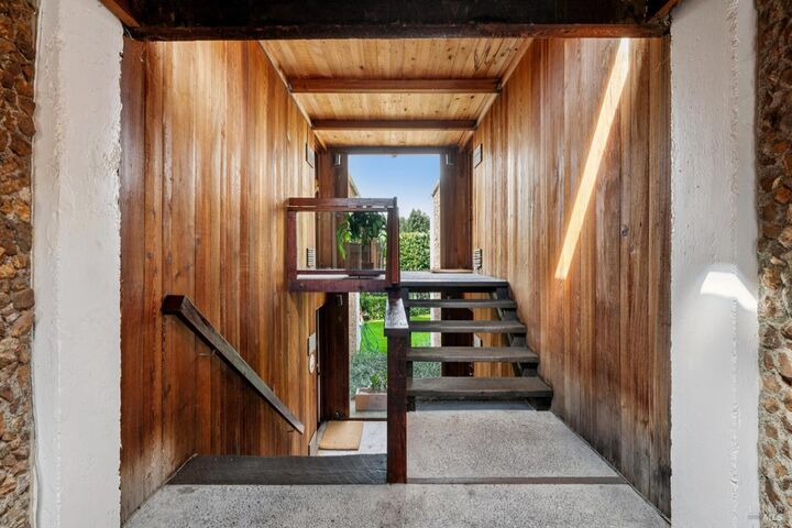 Property Photo: 2 Lyford Drive 6 CA 94920