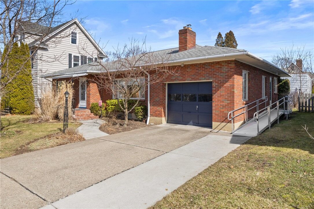 Property Photo:  83 N Brook Street  NY 14456 