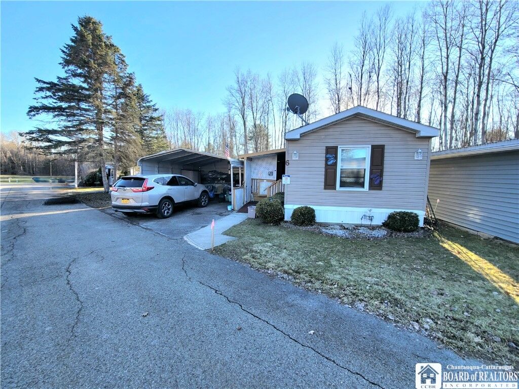 Property Photo:  6 Brookside 6  NY 14701 