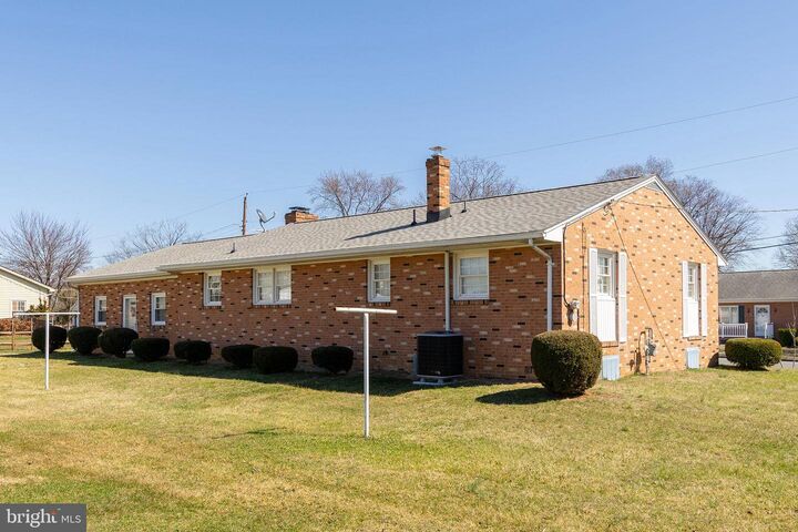 Property Photo:  101 Molden Drive  VA 22601 