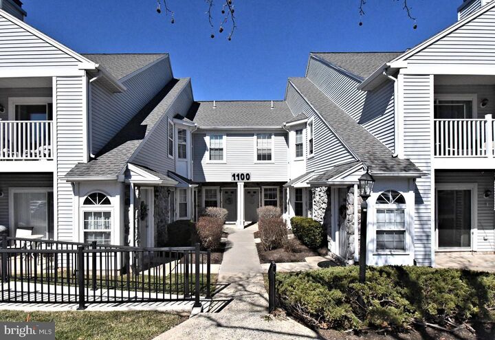 Property Photo:  1105 Mews Drive 1105  PA 18960 